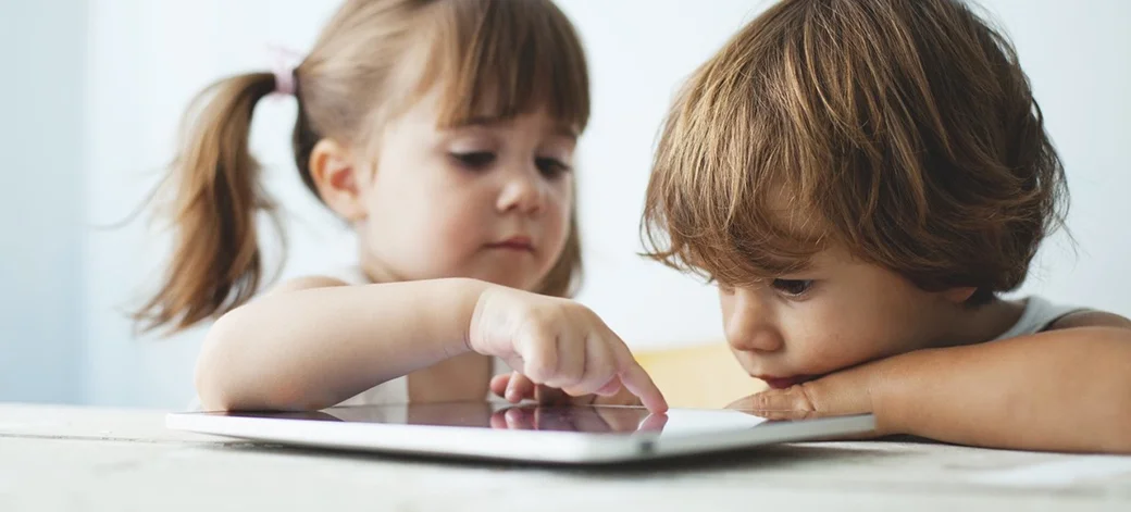 Çocuklar ve Gençler İçin Dijital Bağımlılık: Belirtiler ve Çözümler